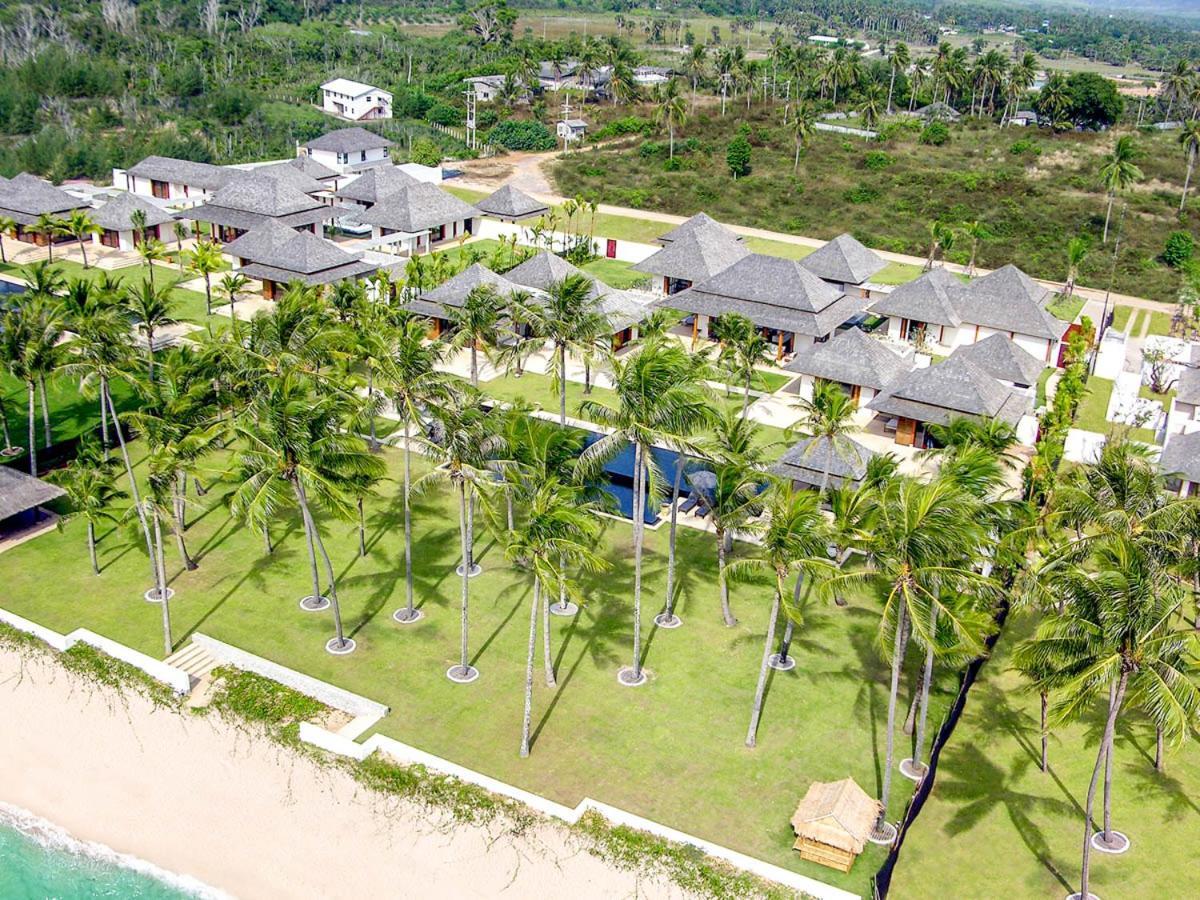 Villa Shanti Pilai Beach Exterior photo